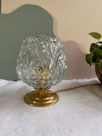 Lampe à poser vintage en verre ciselé pointe de diamant- petit modèle Diamond