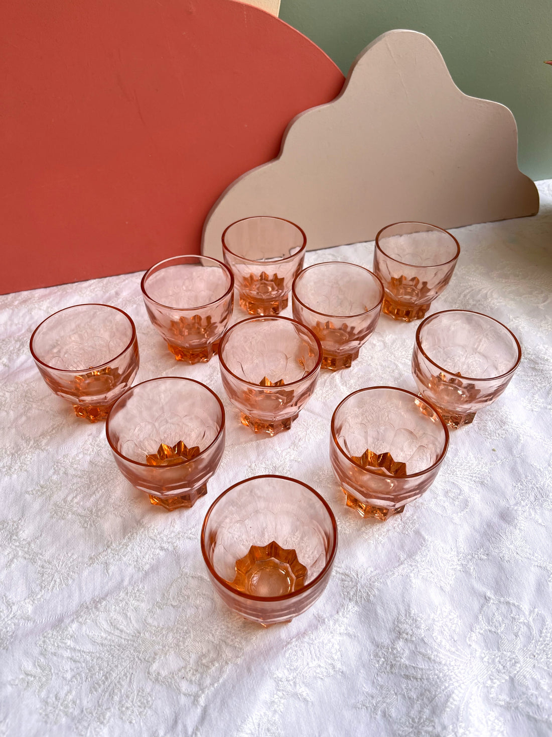 Dix verres à eau en verre rose art déco vintage- taille 1