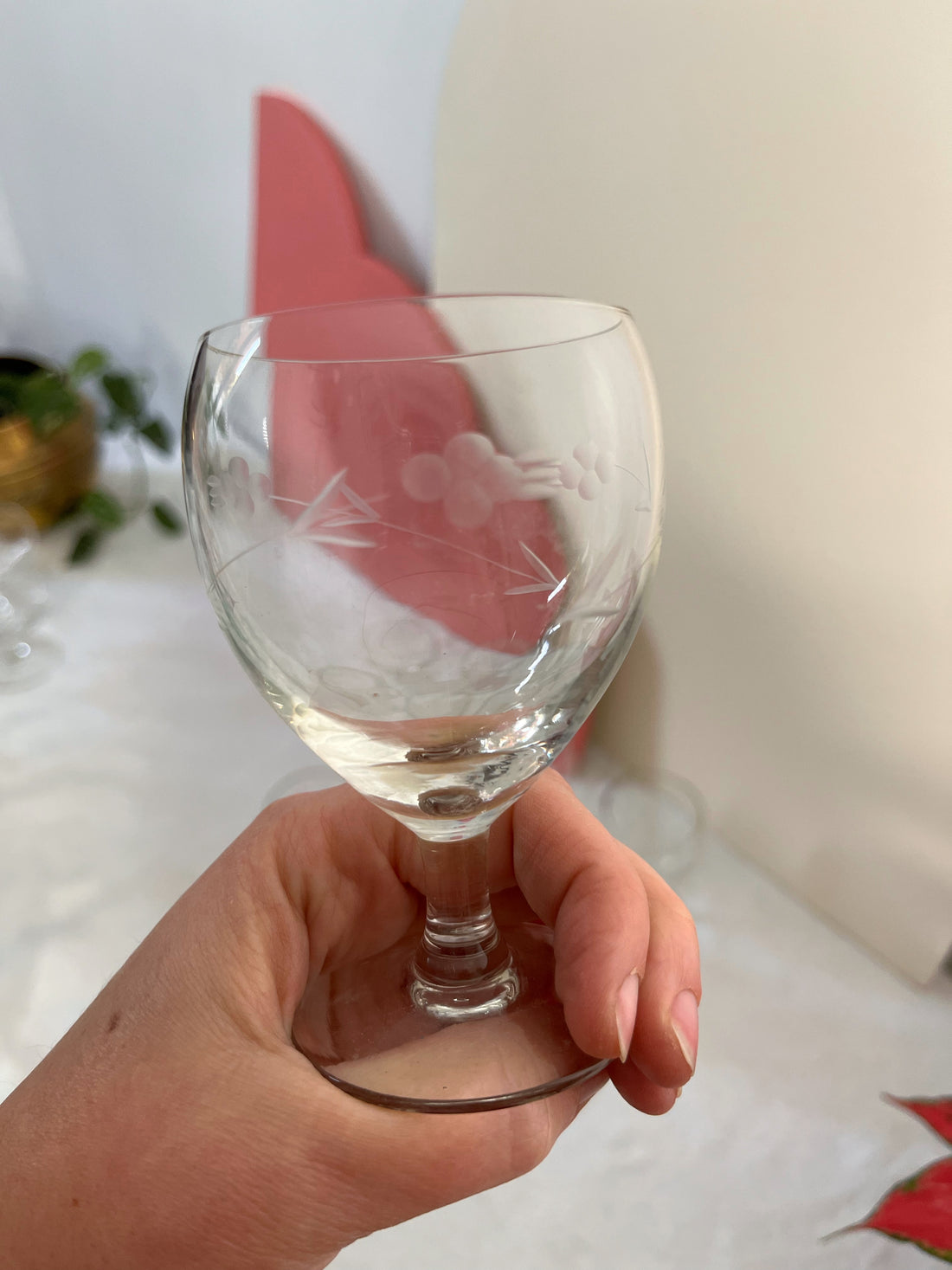 Six verres à vin gravées- Prunille