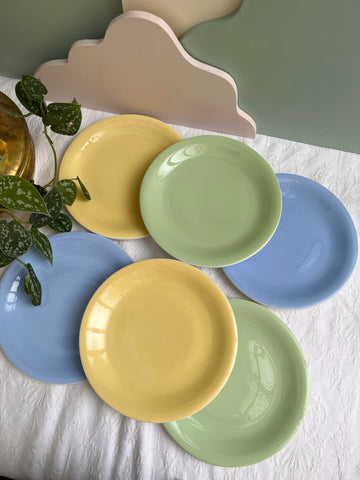 Six petites assiettes pastel en faïence vintage - L'Amandinoise modèle Vénus