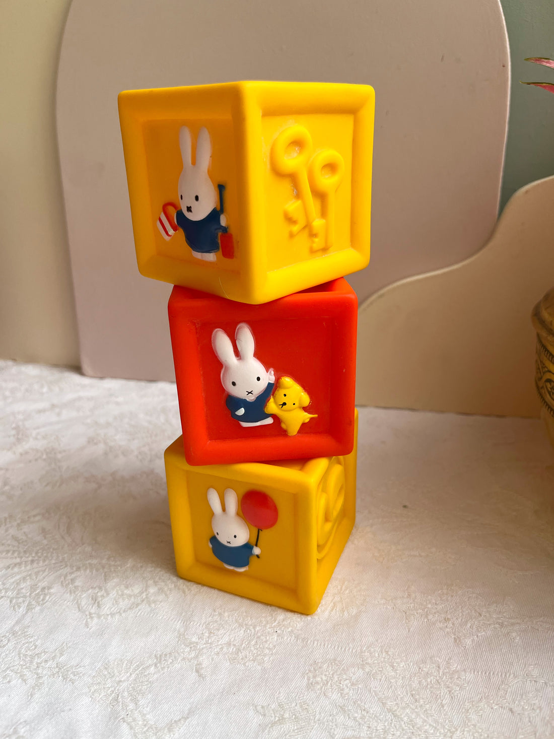 Trois cubes Miffy décoratifs