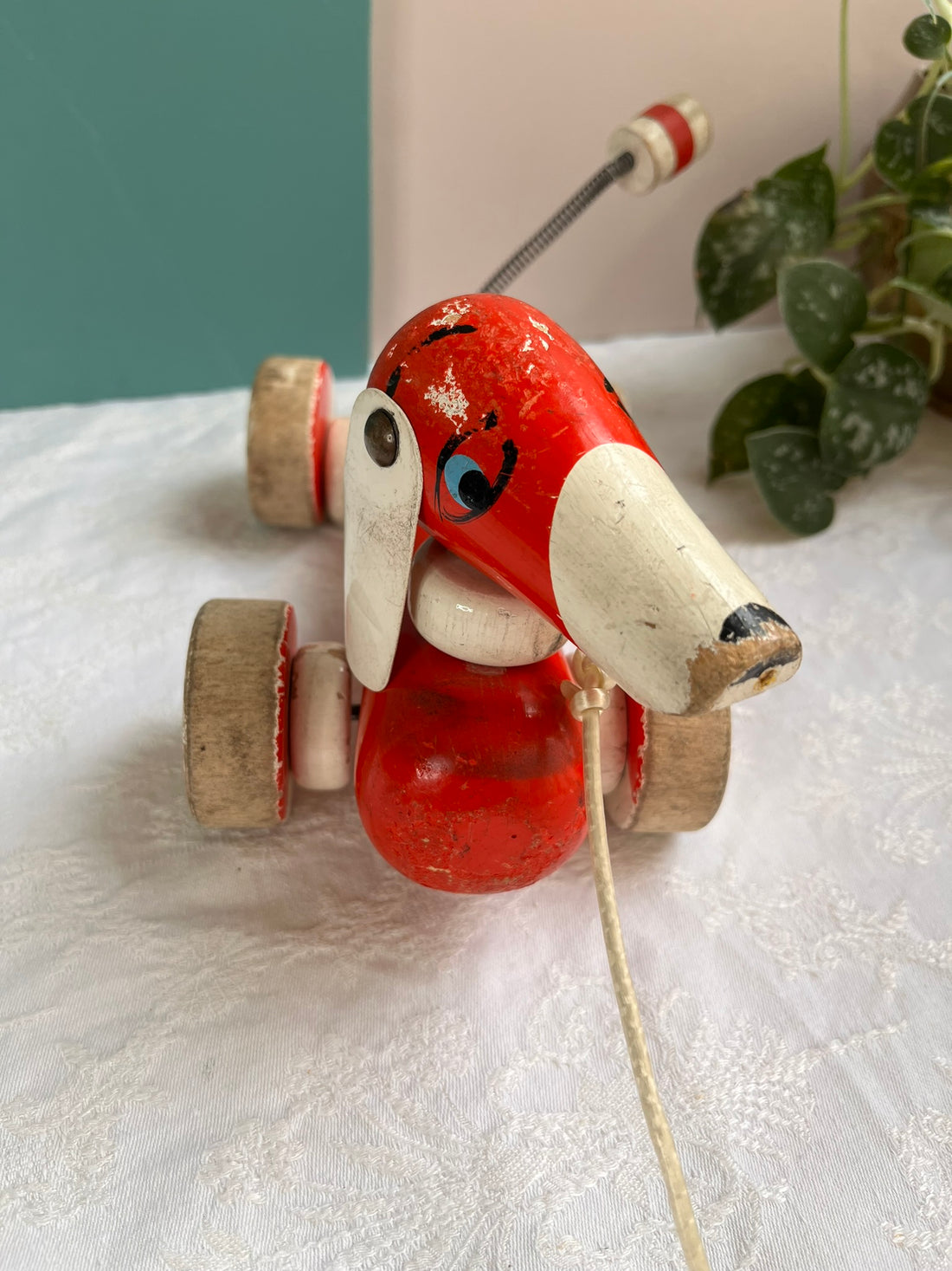 Jouet chien à tirer en bois rouge-  Educalux vintage