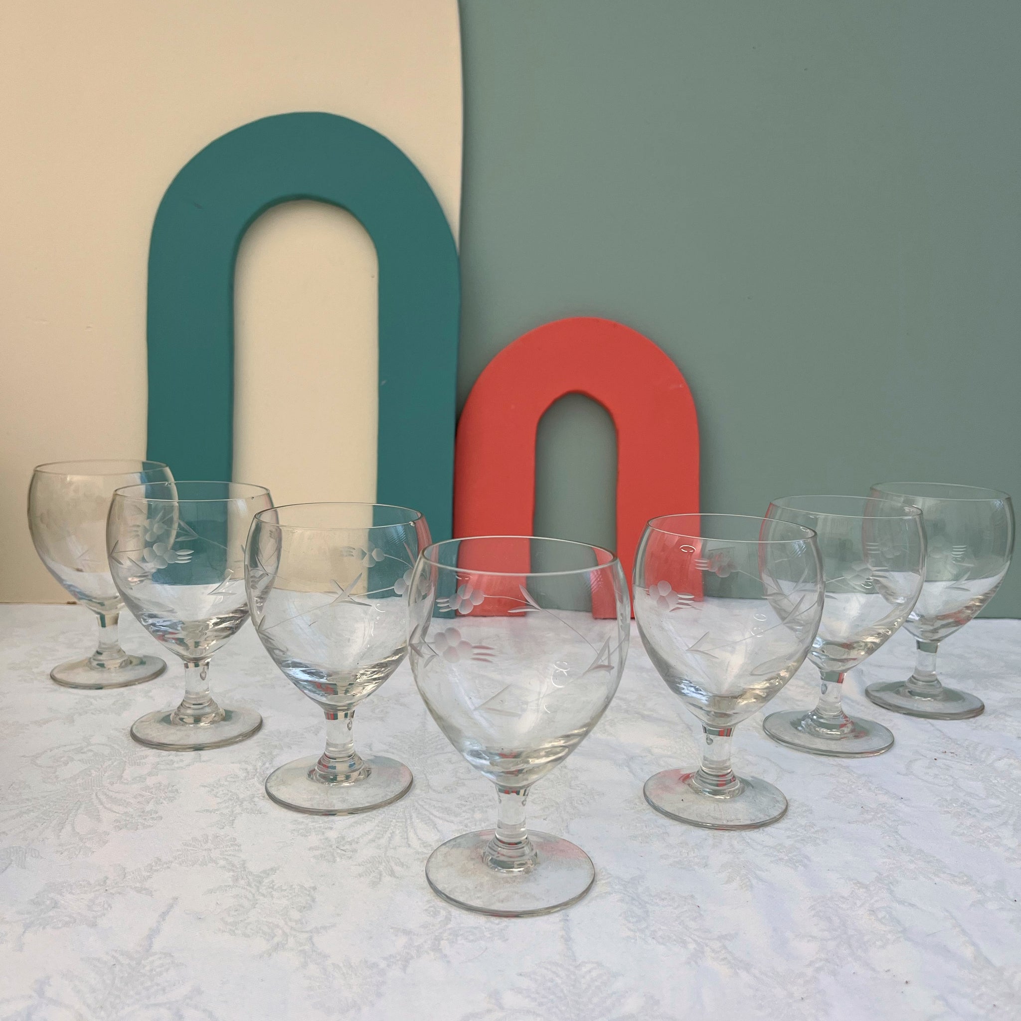 Sept verres à vin gravés - Prunille