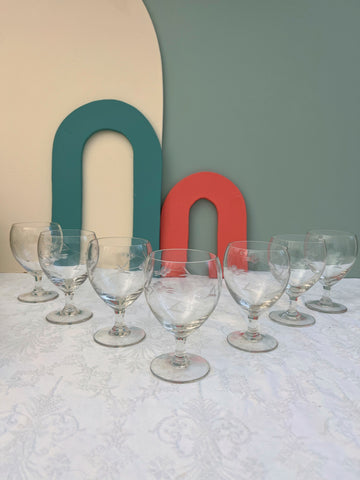 Sept verres à vin gravés - Prunille